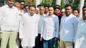 kamal_nath_and_nakul_nath MP Politics