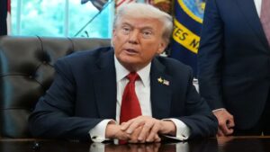 donal TRUMP REPEATS FALSE CLAIM